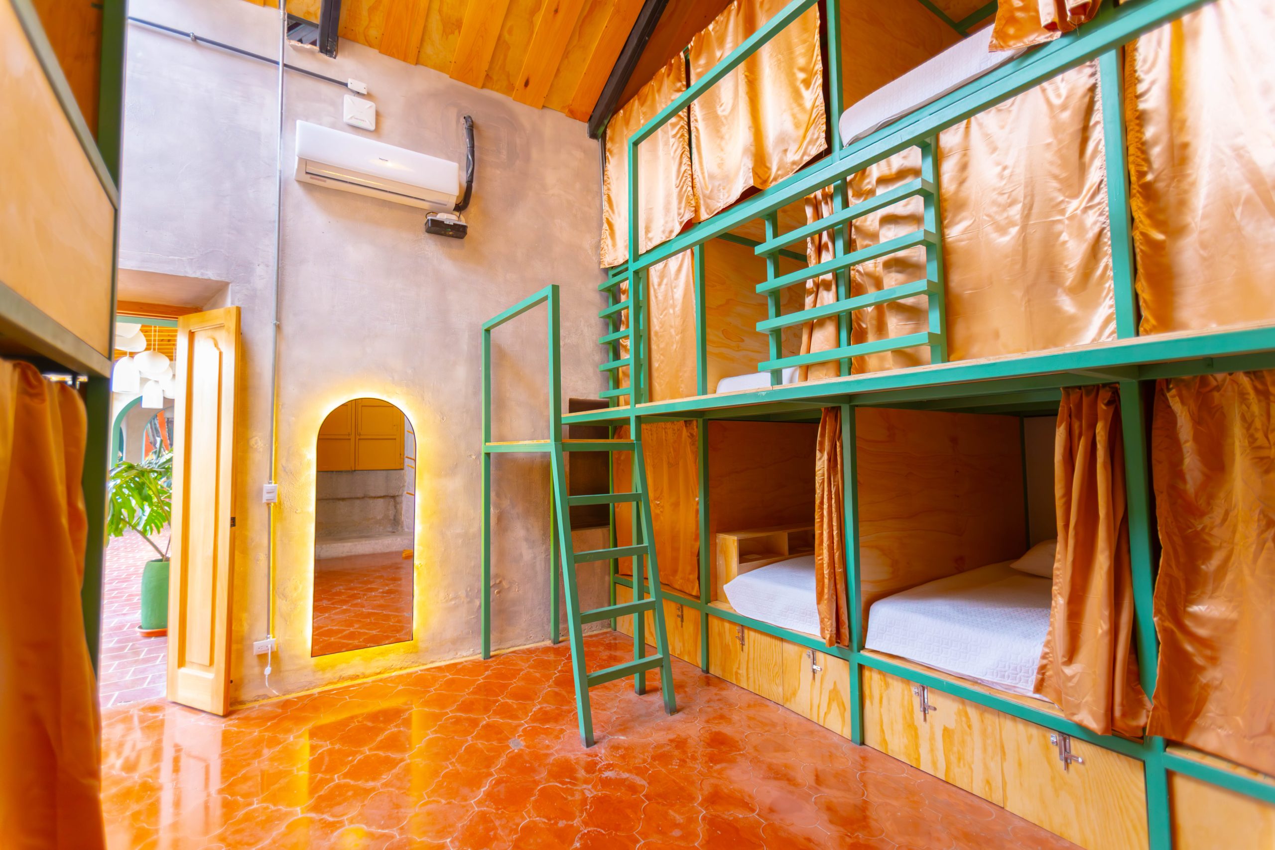 Lura Hostel 15 Bed Dorm
