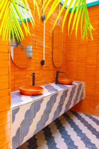 Lura Hostel Bathrooms